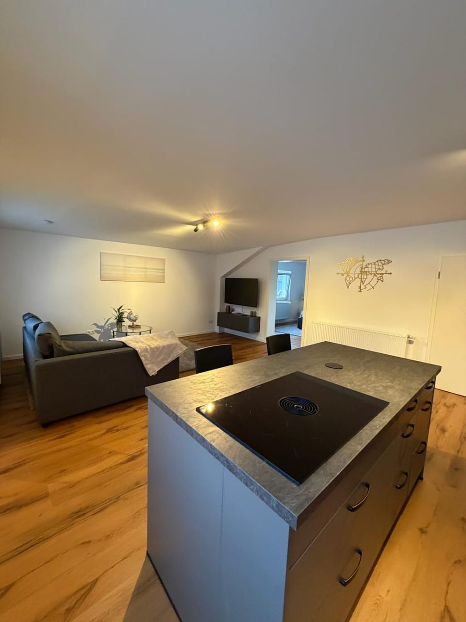 Communal lounge/ TV room, TV and multimedia, Kitchen or kitchenette, Living room, Seating area, Evening entertainment, minibar