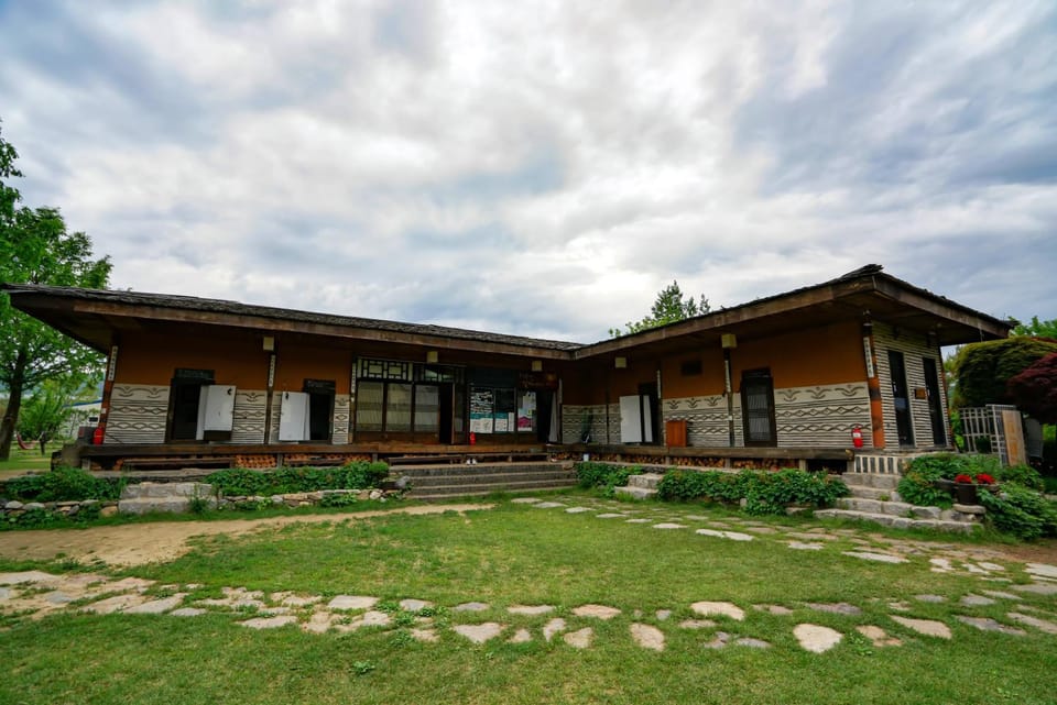 Guesthouse Nabiya Bed and Breakfast in Gyeonggi-do