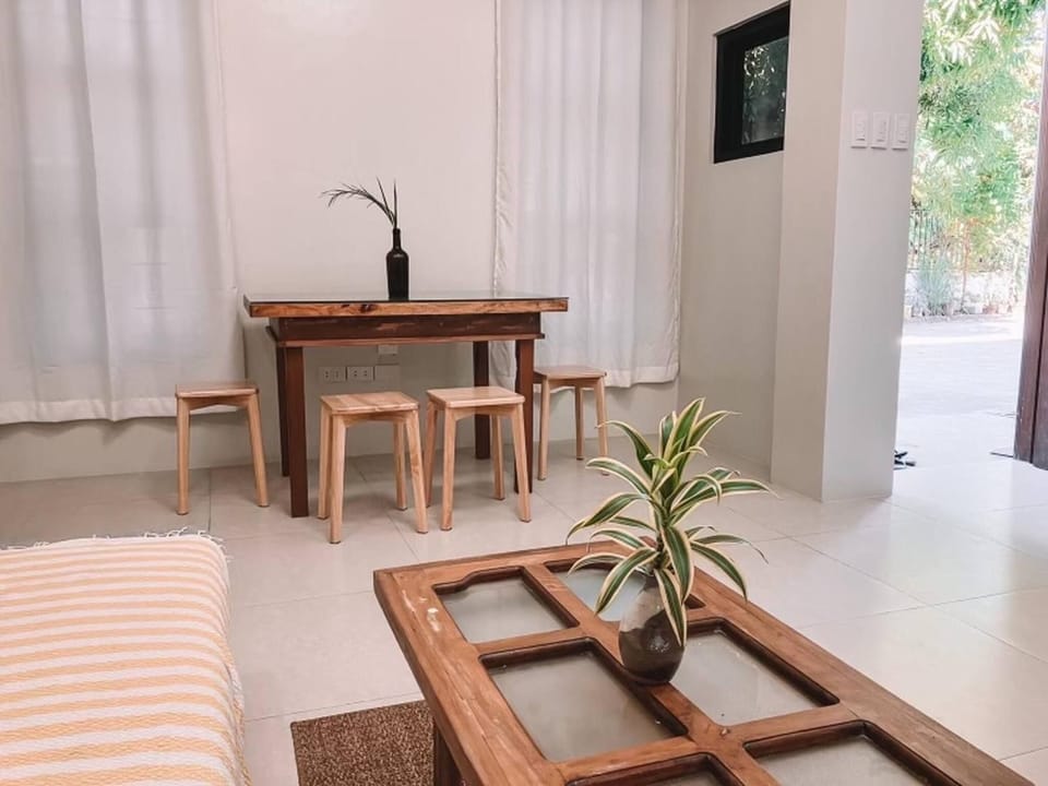 1BR Apartment Beach Getaway Perfect for Couples Apartment in La Union
