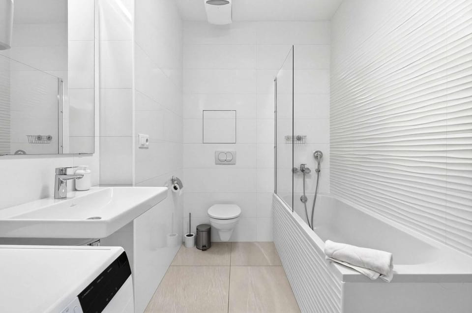 Toilet, Bathroom, Bath, towels