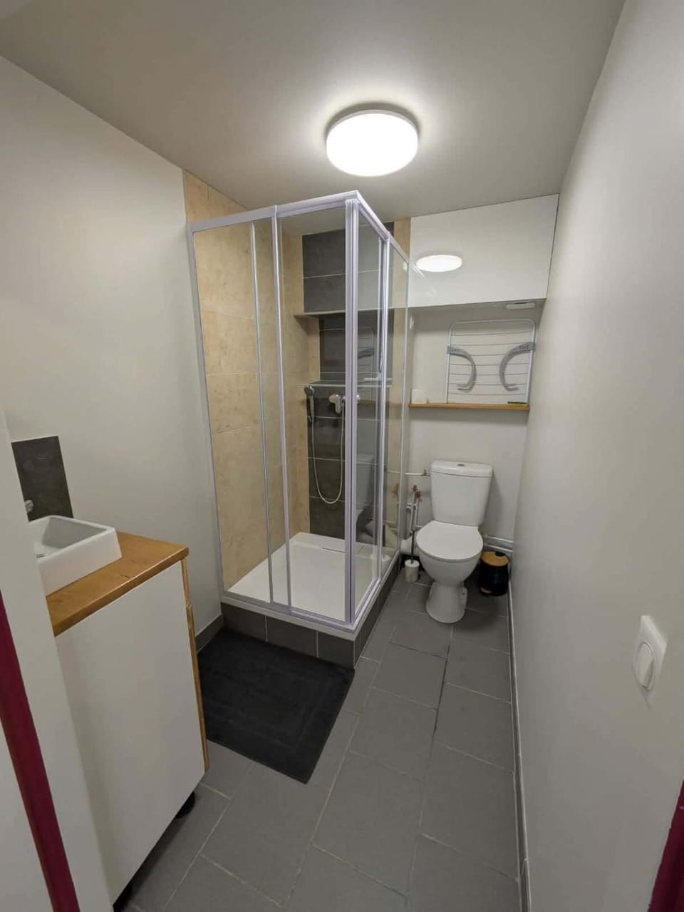 Shower, Toilet, Bathroom