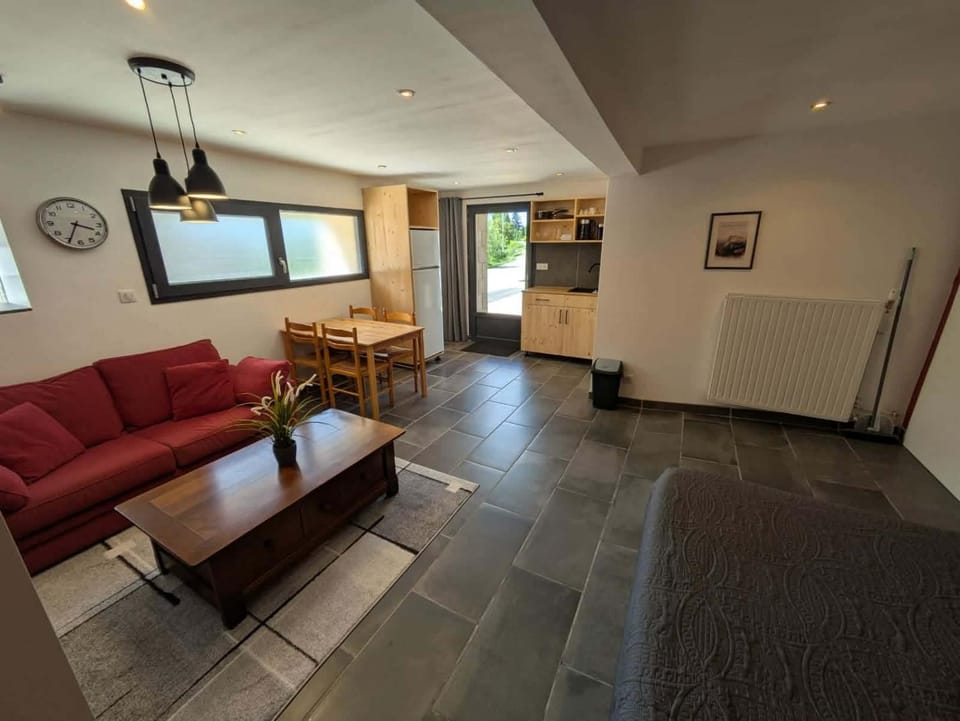 Kitchen or kitchenette, Living room