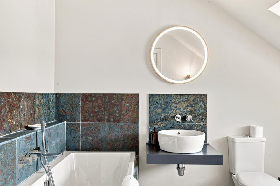 Toilet, Bathroom, Bath