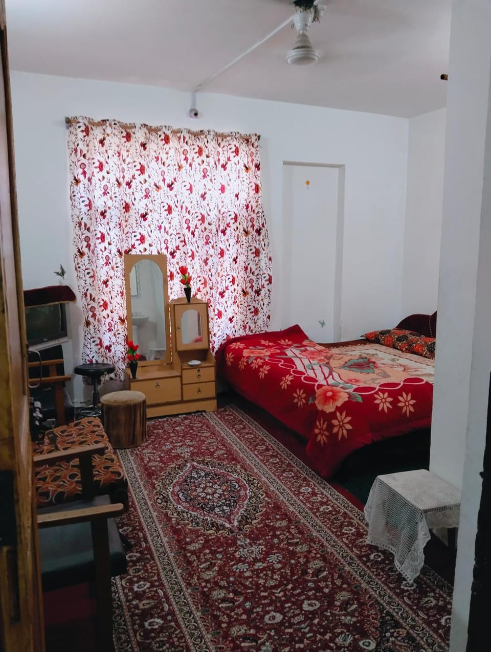Ehaan guest house Apartment in India