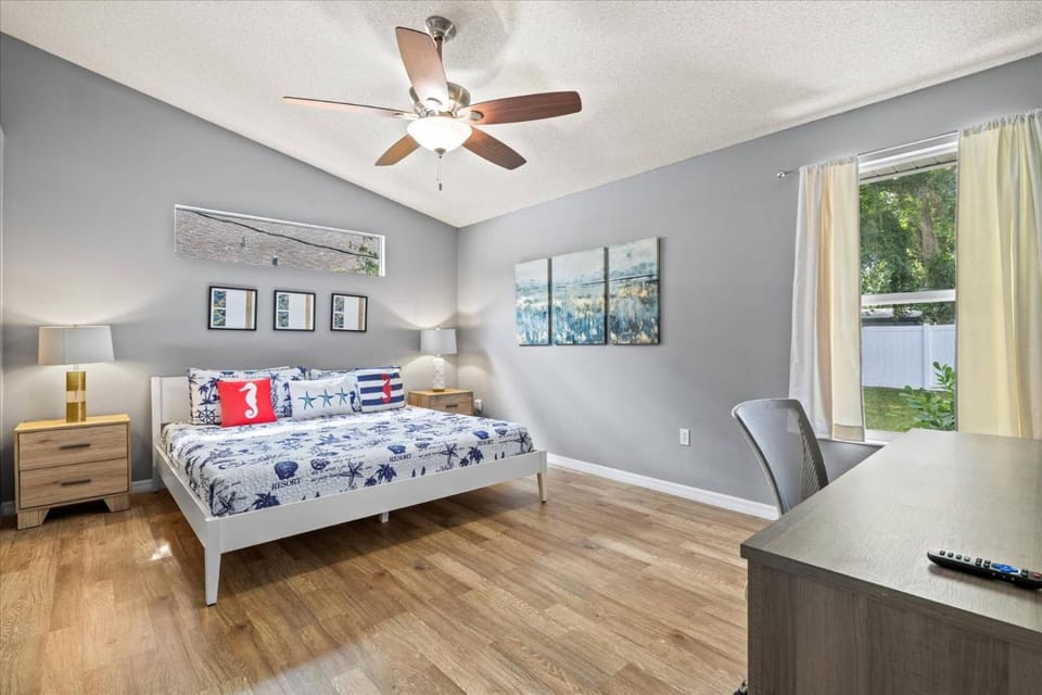 The Castaway Cottage House in Sarasota