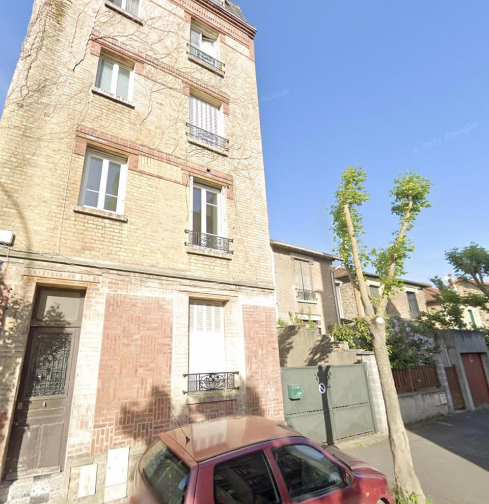 Property building, Street view