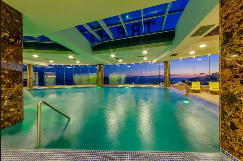 Swimming pool