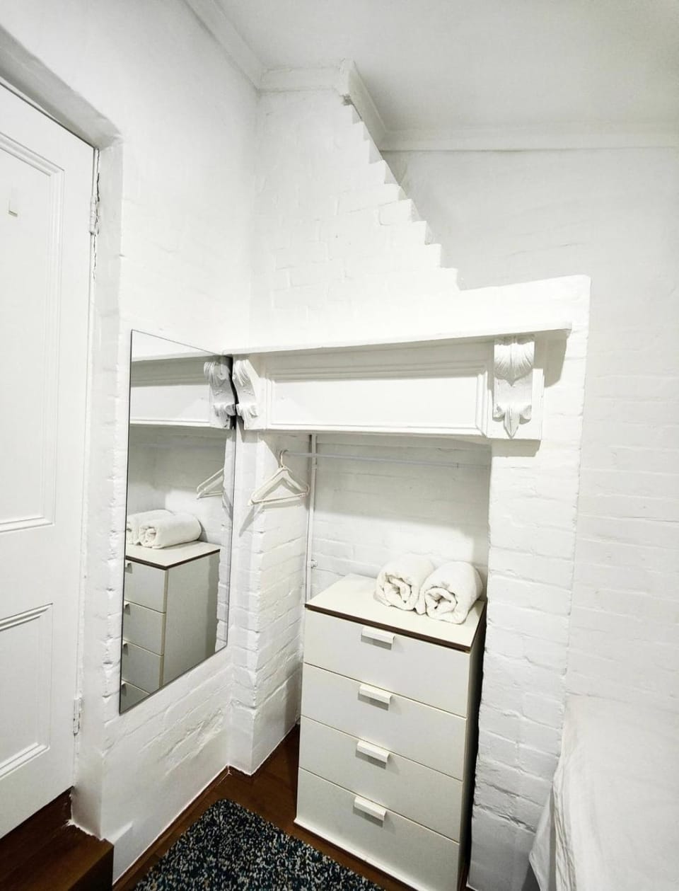 Newtown Centre Homestay Double Room 2Min Walk to Station Vacation rental in Sydney