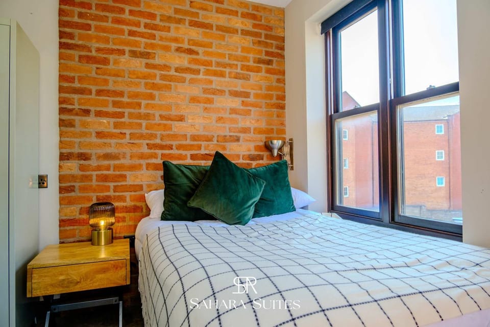 6 Bed 6 Ensuite Derby City Centre - Contractors Apartment in Derby
