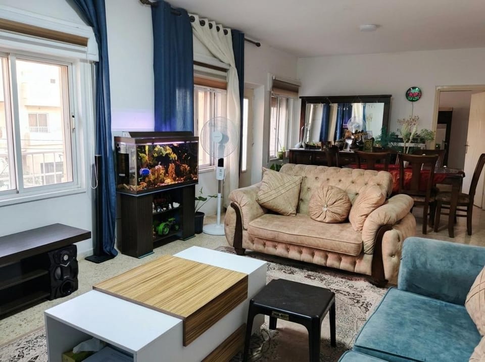 Communal lounge/ TV room, TV and multimedia, Living room, Seating area