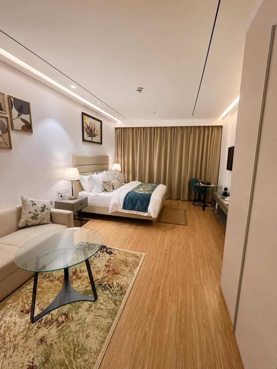 Living room, Bedroom