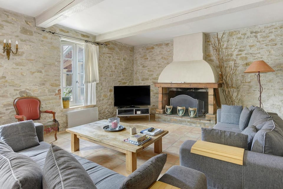 Property building, Living room