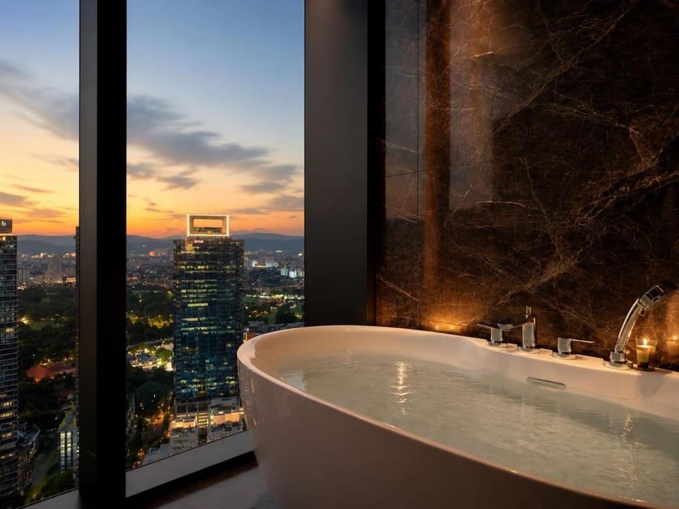 Natural landscape, Hot Tub, Bathroom, City view, Sunrise, Sunset, Bath