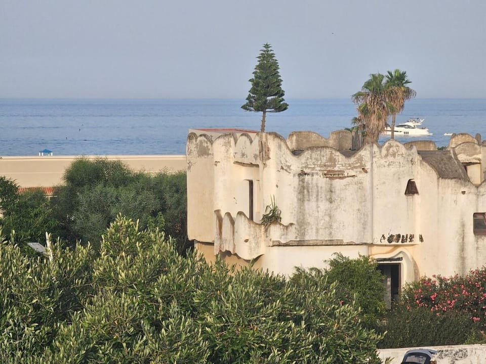 Andalous Apartment 15 - Piscine & Plage Apartment in Tangier-Tétouan-Al Hoceima