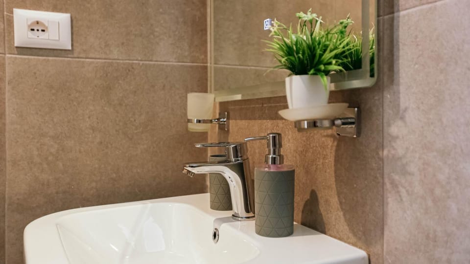 Mini Stylish - Central Studio w kitchen Apartment in Vlorë County, Albania