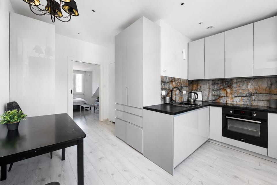 Kitchen or kitchenette, Dining area, pet friendly, stove