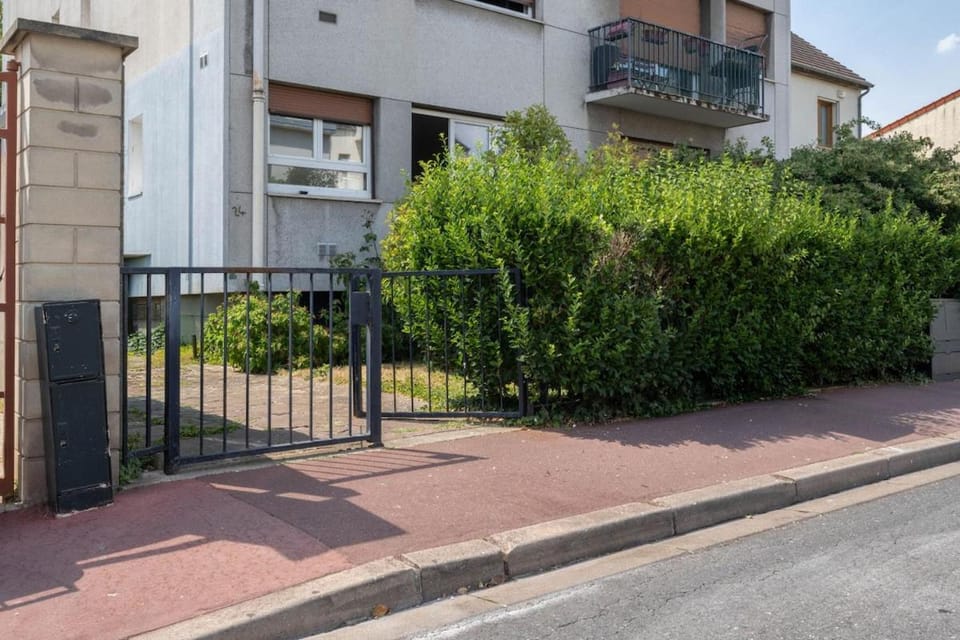 Joli Studio tout équipé Apartment in Île-de-France