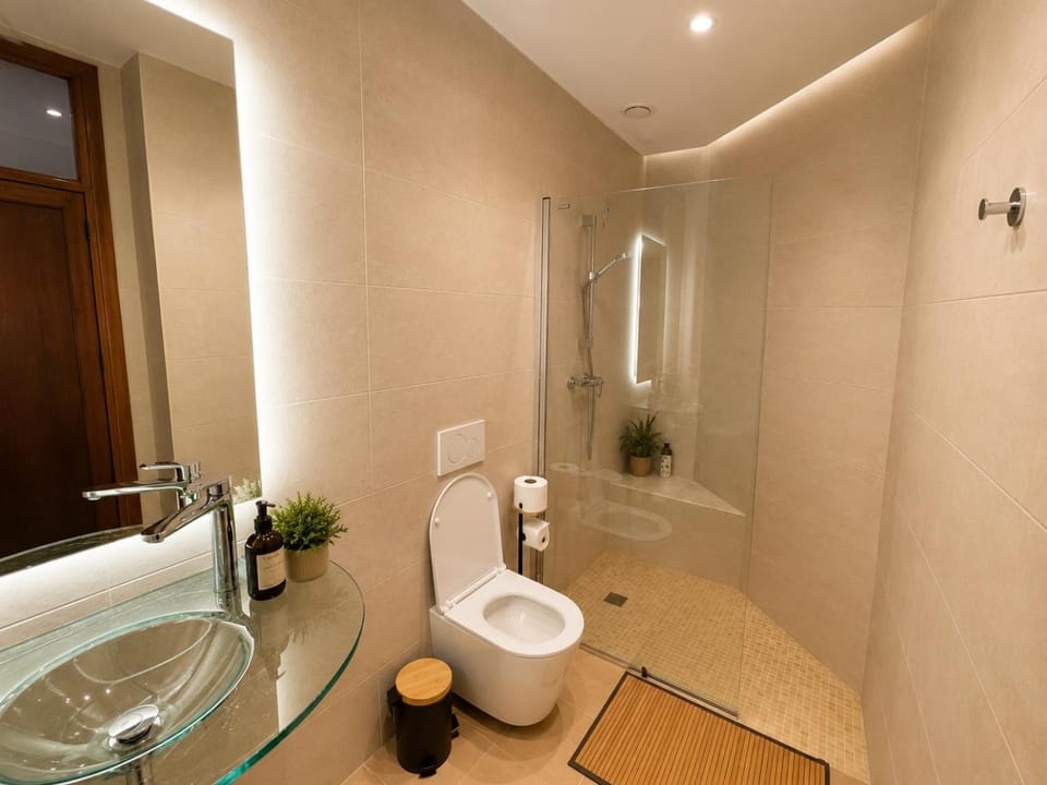 Shower, Bathroom