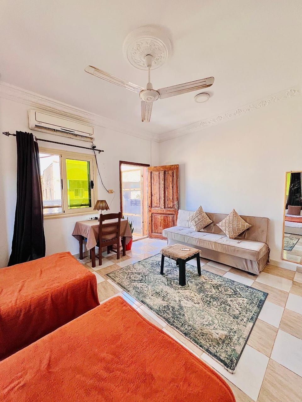 Photo of the whole room, Seating area, Bedroom