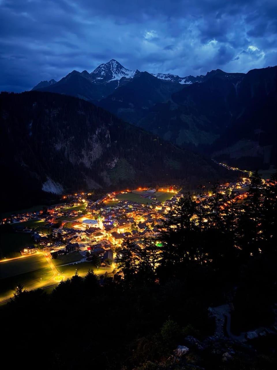 Bird's eye view, City view, Mountain view