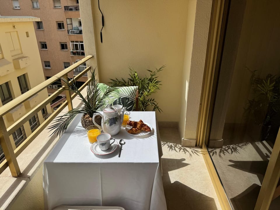 Balcony/Terrace, Dining area