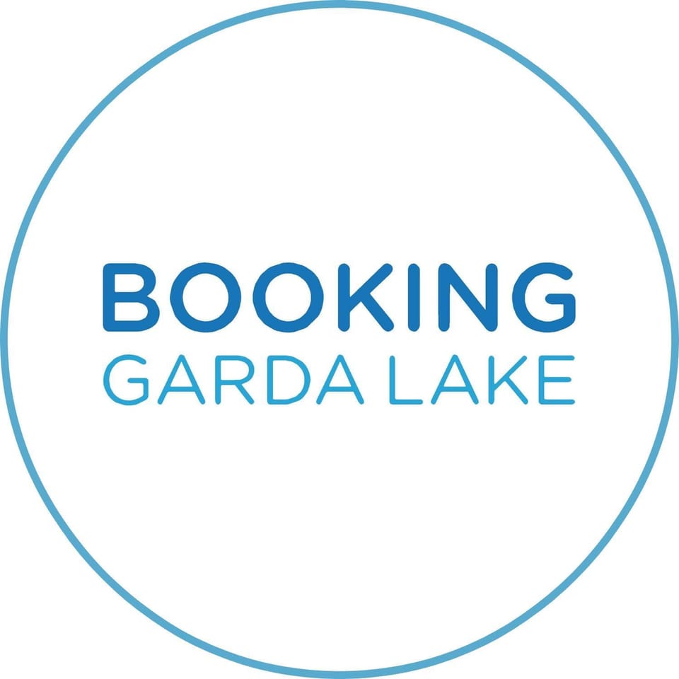 Blue Nest Garda by Booking Garda Lake Apartment in Manerba del Garda