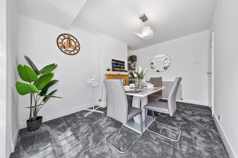 TV and multimedia, Decorative detail, Dining area