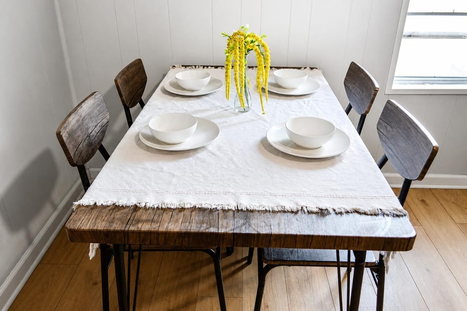 Decorative detail, Dining area