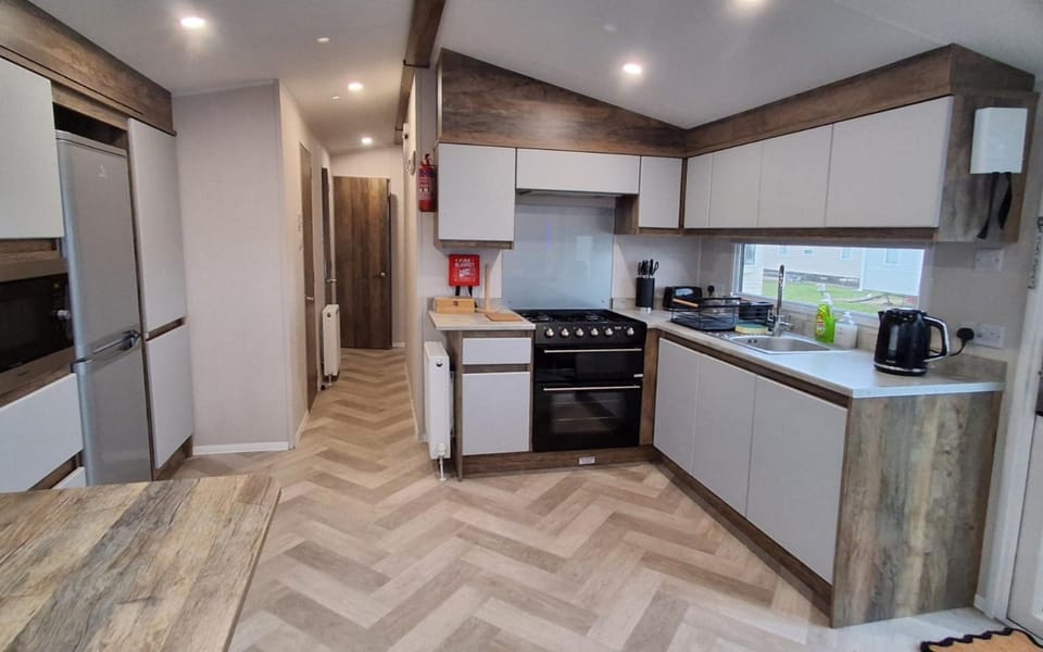 Sea Heaven, West Sands, Seal Bay Resort House in Selsey