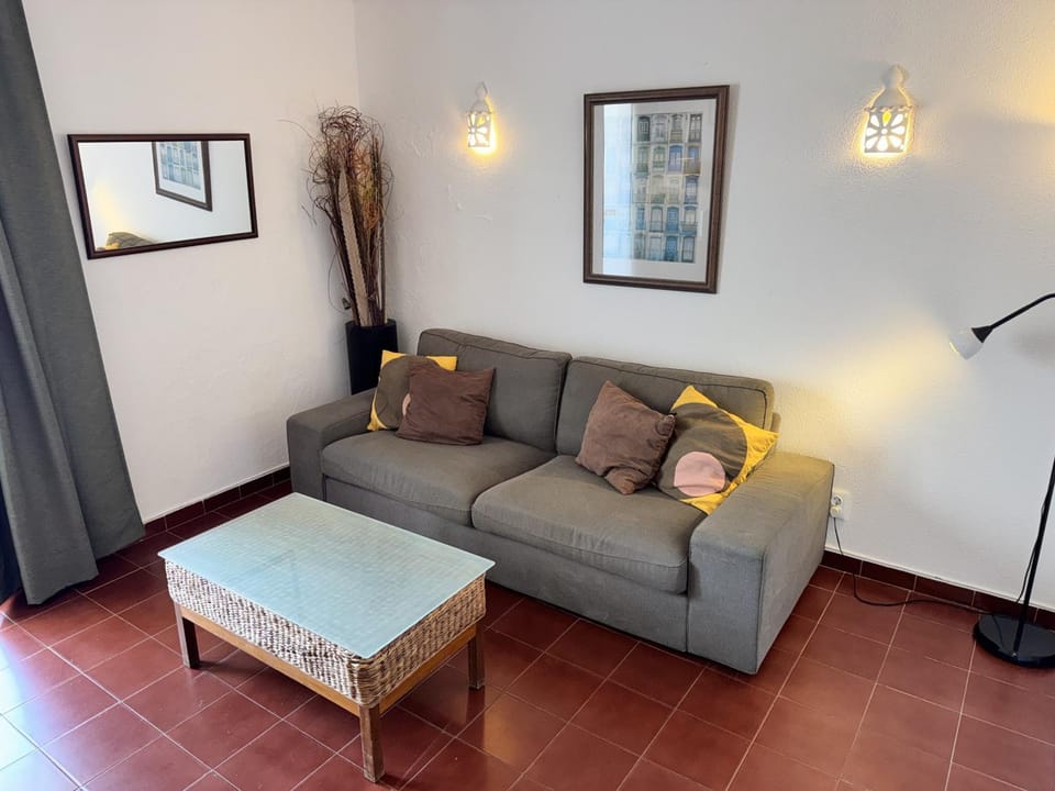 Communal lounge/ TV room, Living room