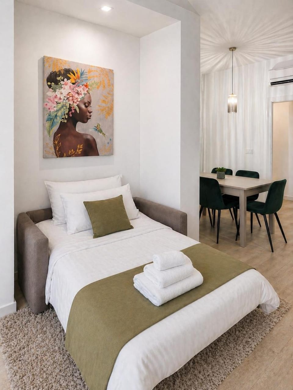 Bed, Living room