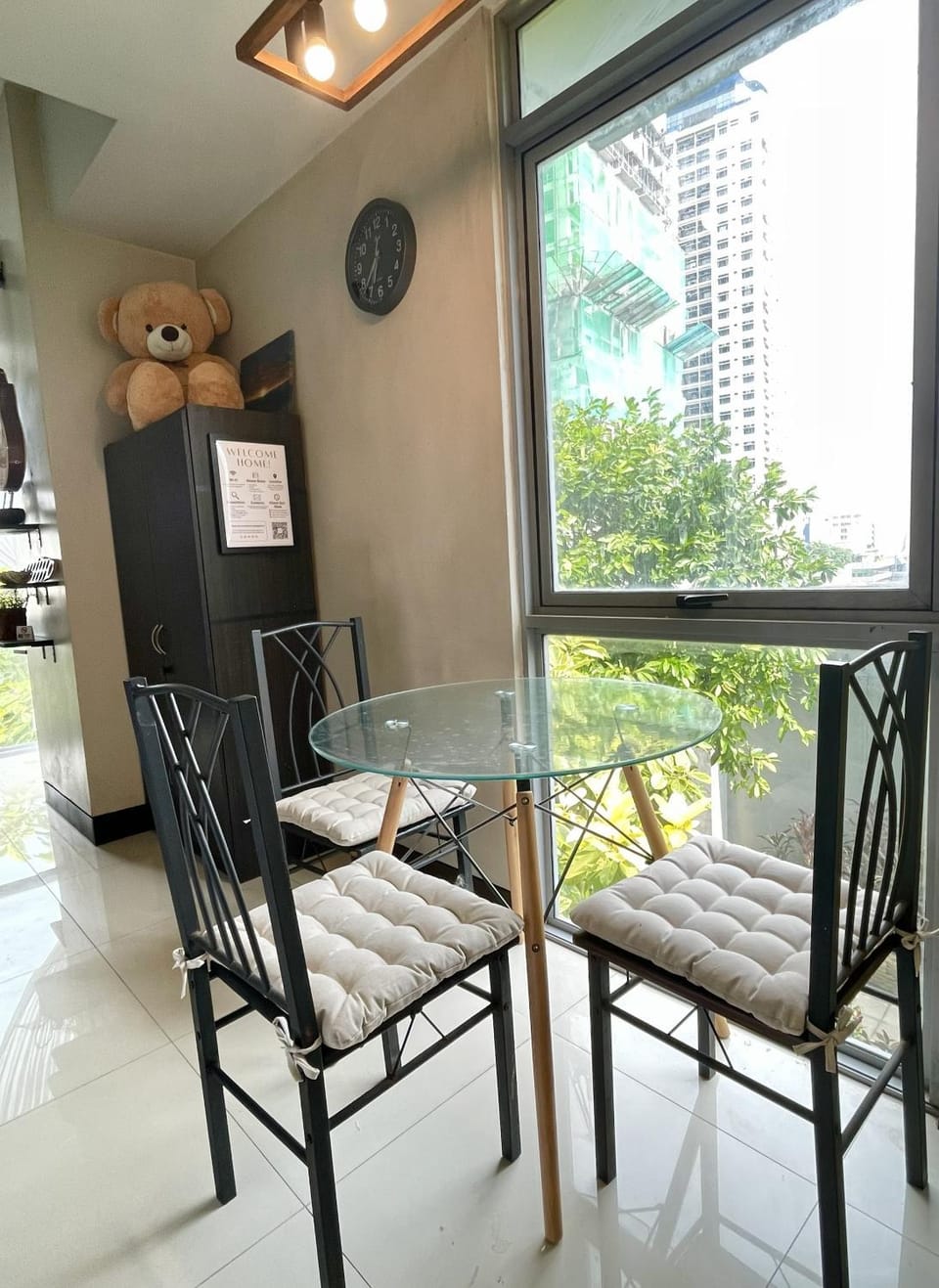 Dining area, wardrobe