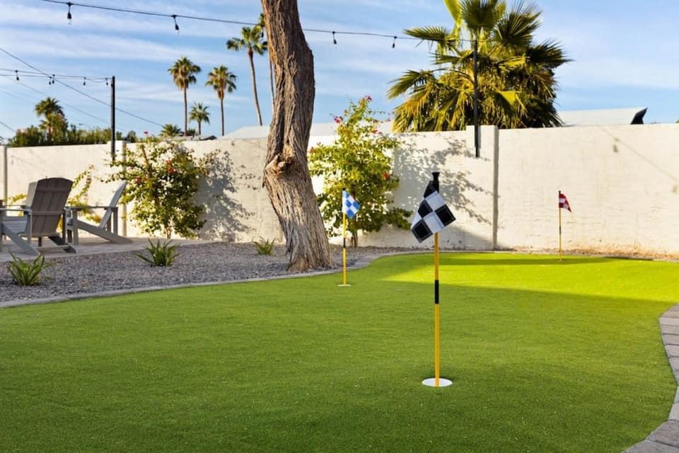The Minnezona Modern House in Scottsdale