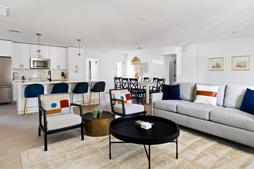 The Minnezona Modern House in Scottsdale