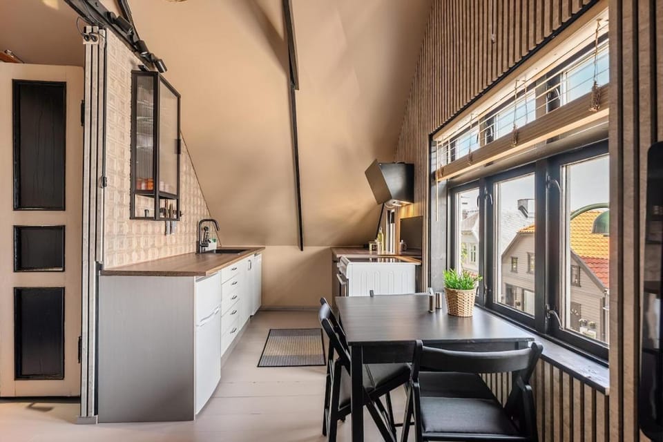 The Blue Door Top Floor Apartment in Stavanger