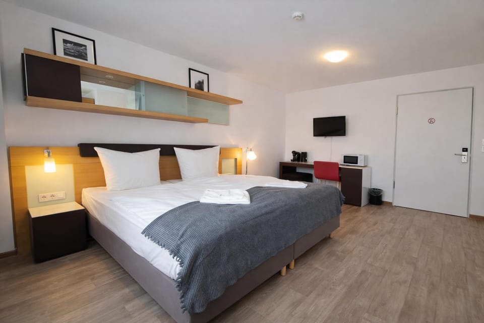 Check-Inn Hotel - free parking Hotel in Offenbach