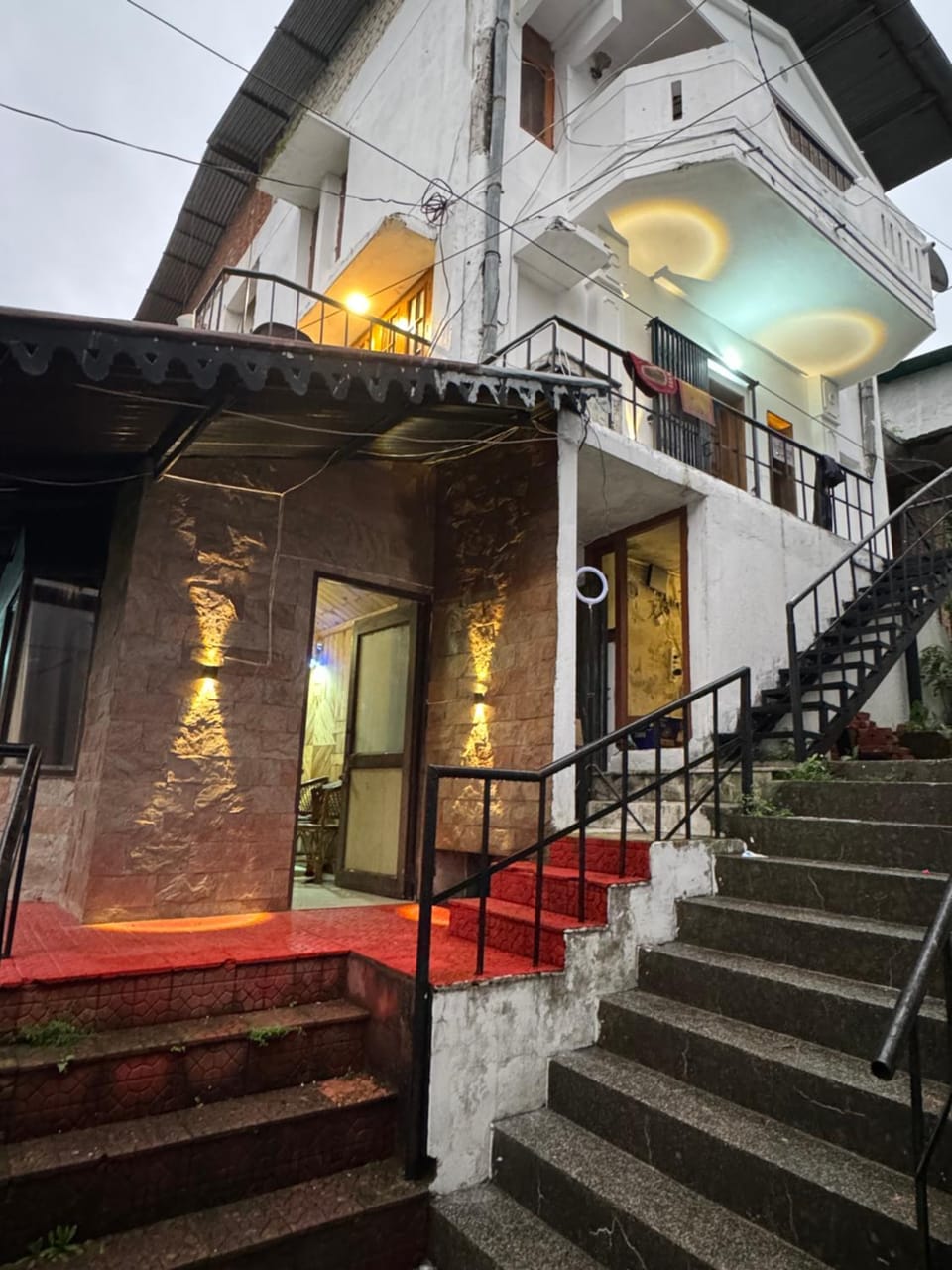 The Hill Aashray Spacious 2bhk Retreat Nainital Apartment in Uttarakhand
