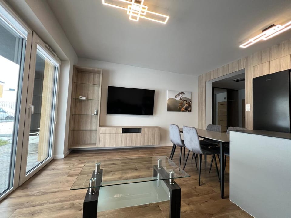 Mieszkanie z dużym ogródkiem Rzeszów Pogwizdów Apartment in Poland