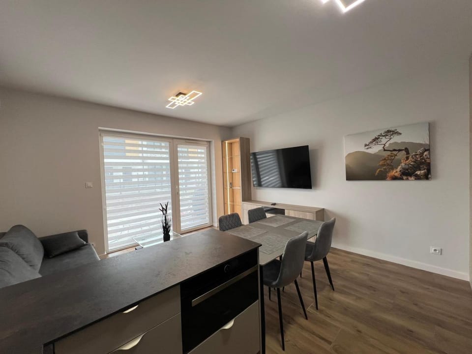 Mieszkanie z dużym ogródkiem Rzeszów Pogwizdów Apartment in Poland