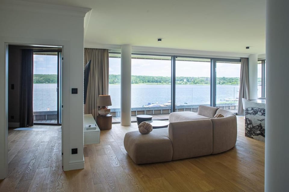Luxury Apartment Riva Zegrze - BOOK IT Warsaw Apartment in Masovian Voivodeship