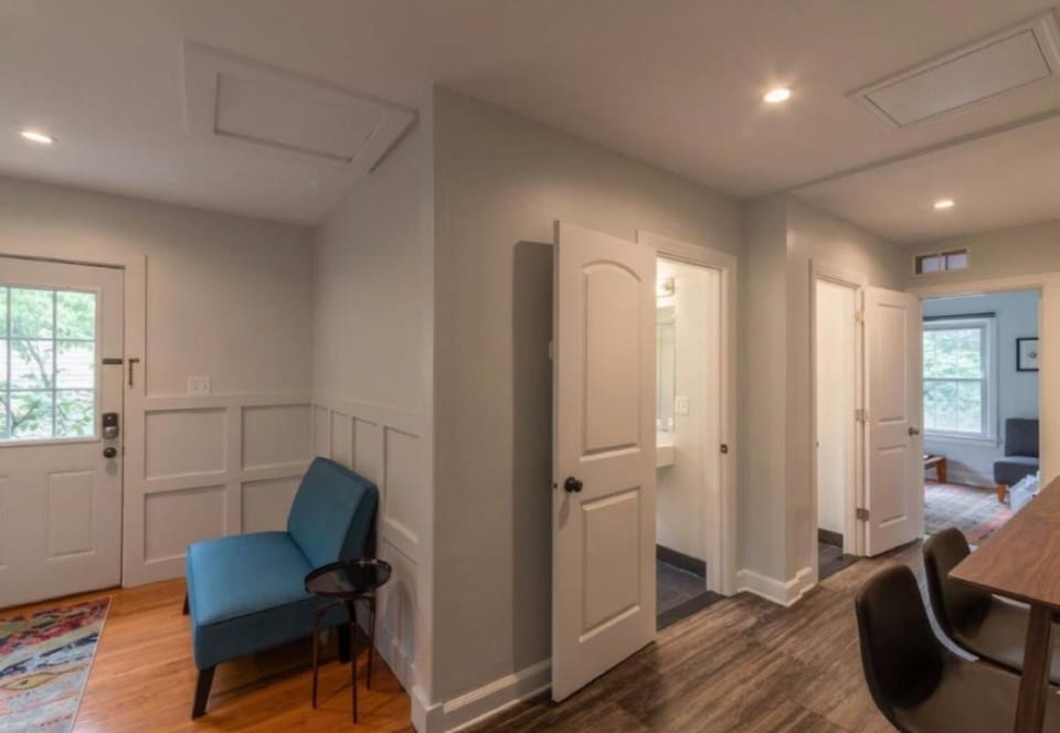 Stylish 4BR in Burns Park near Michigan Stadium House in Ann Arbor