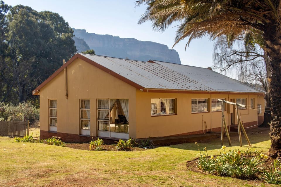 Garden view, Mountain view