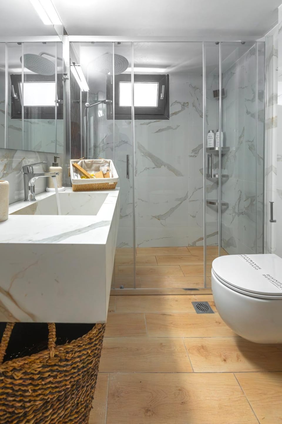 Shower, Toilet, Bathroom