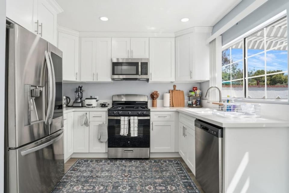 Mission Viego 3BR Modern Home House in Mission Viejo
