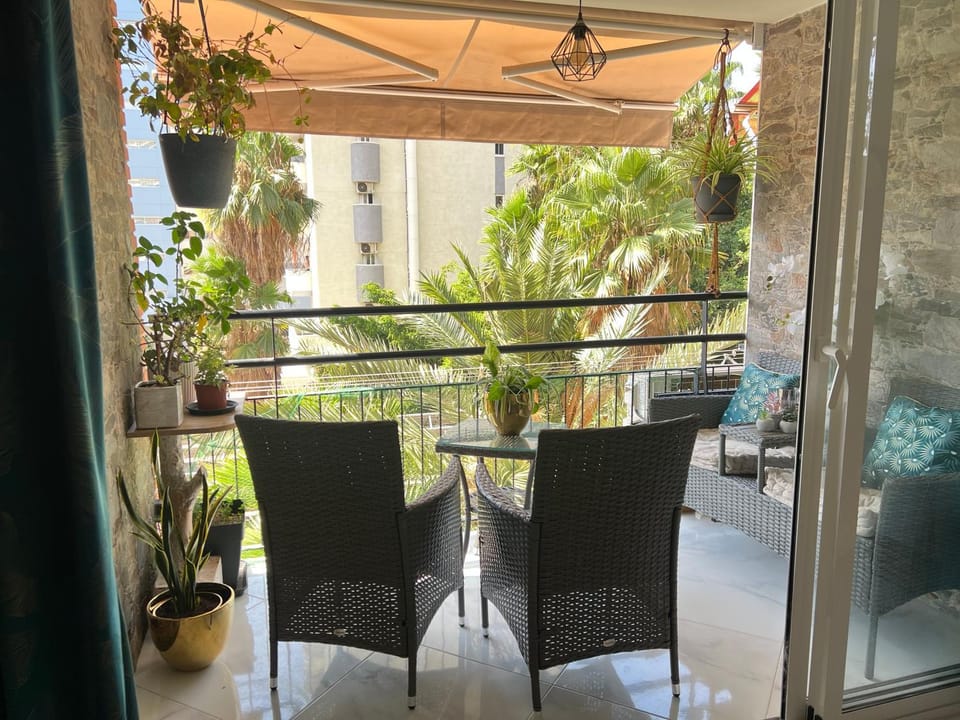 View (from property/room), Balcony/Terrace