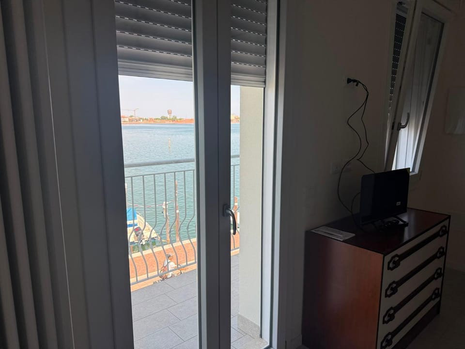 Bella Laguna Rooms Lagoon Beach & Parking Bed and Breakfast in Chioggia