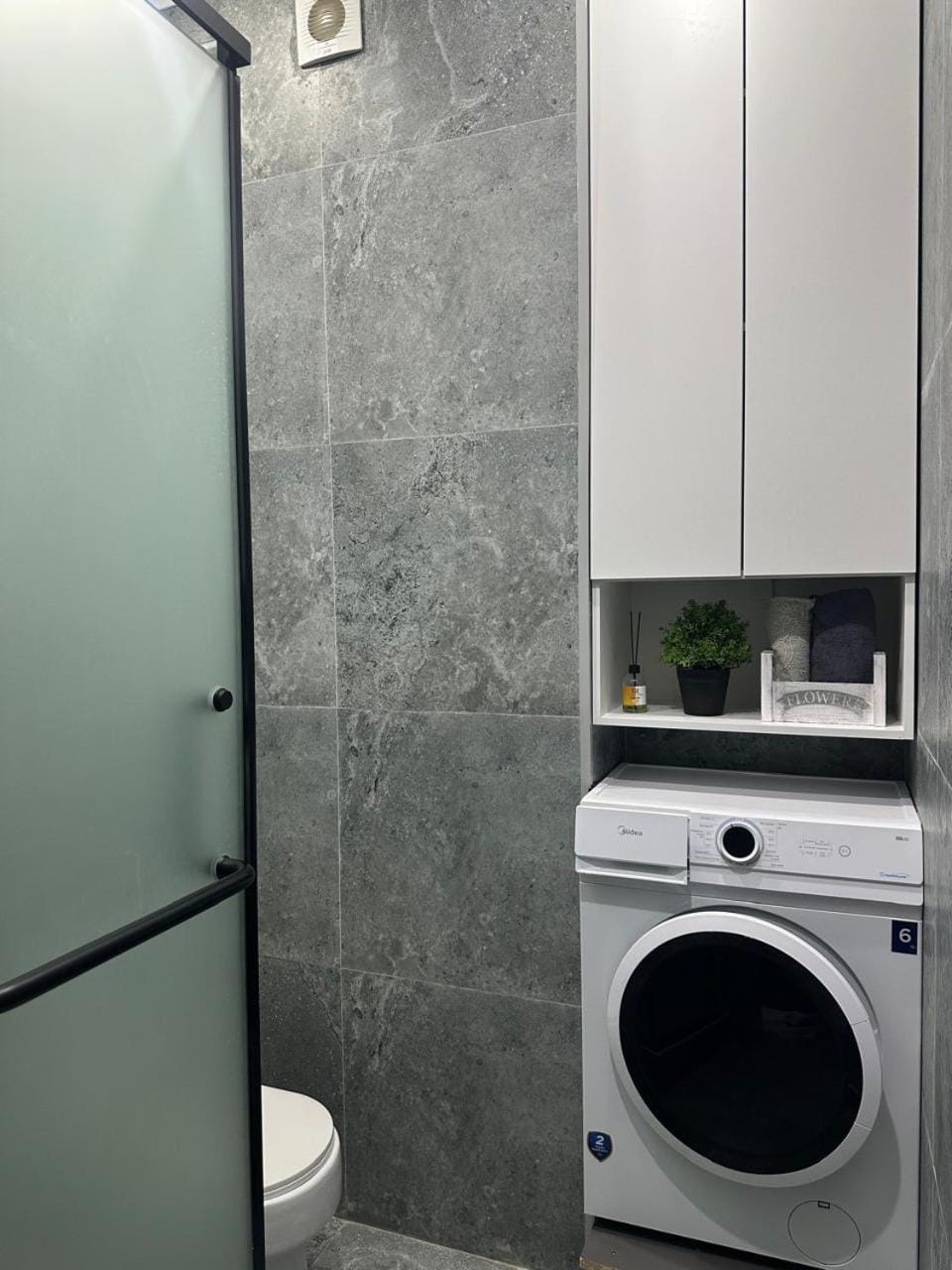 Family 6 8 k2 Apartment in Kazakhstan
