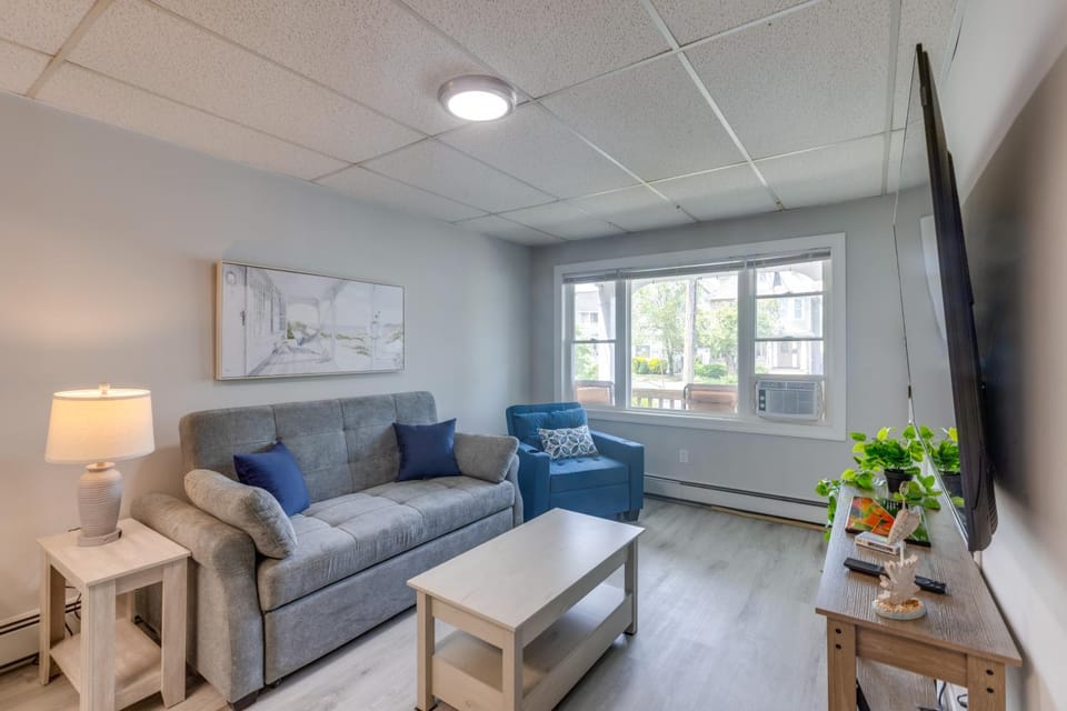 Walk to Beach & Dining: Asbury-Ocean Grove Apt Apartment in Ocean Grove