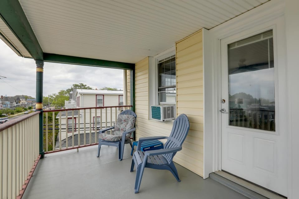 5 Blocks to Sand! Pet-Friendly Unit in Ocean Grove Apartment in Ocean Grove