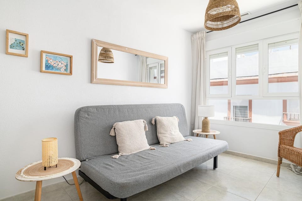 Living room, Photo of the whole room